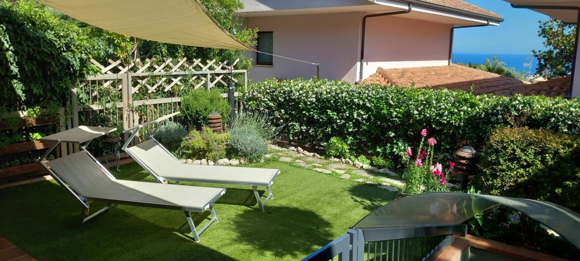 B&B Villa Noemi Формия Екстериор снимка