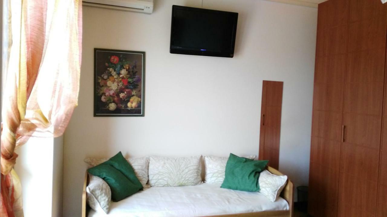 B&B Villa Noemi Формия Екстериор снимка